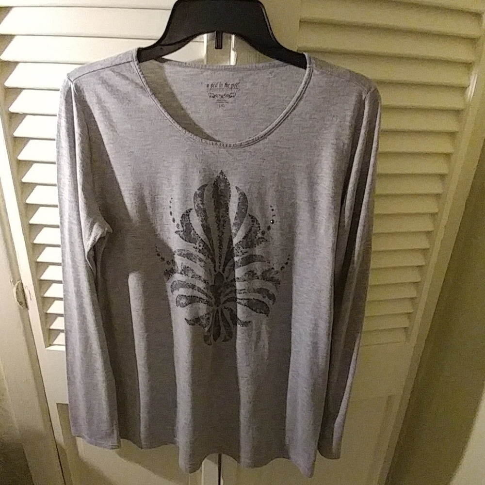 Maternity T Shirt🥳🥳Hostess Pick🥳🥳